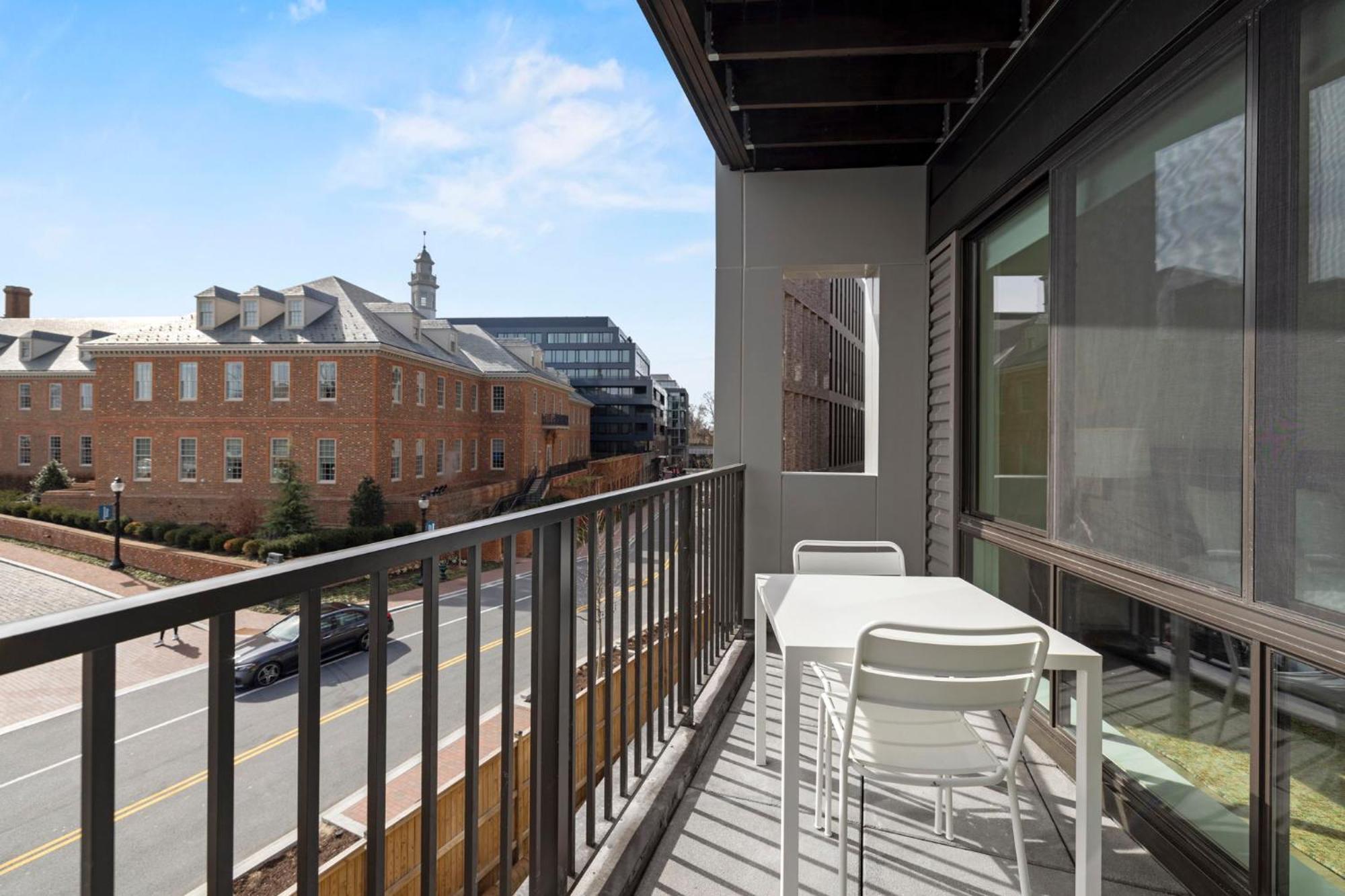 Placemakr Cathedral Heights Apartment Washington Room photo